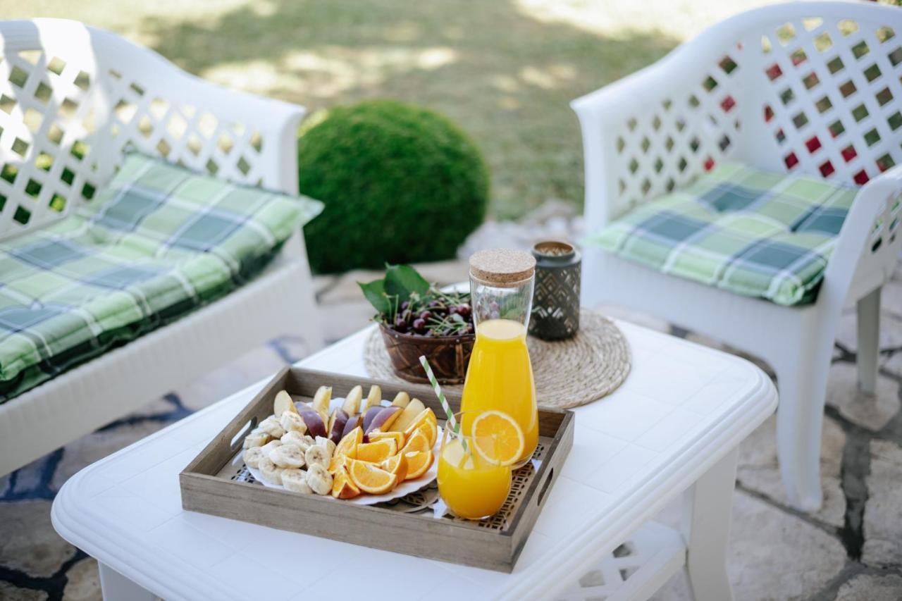 Markovic Village Apartments 울친 외부 사진