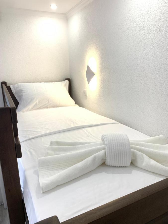 Markovic Village Apartments 울친 외부 사진